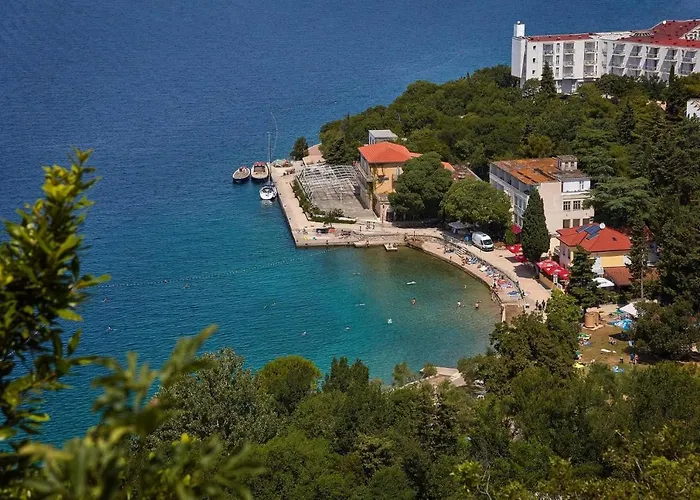 Ela I Gabi Проживание в семье *